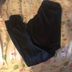 Black leggings